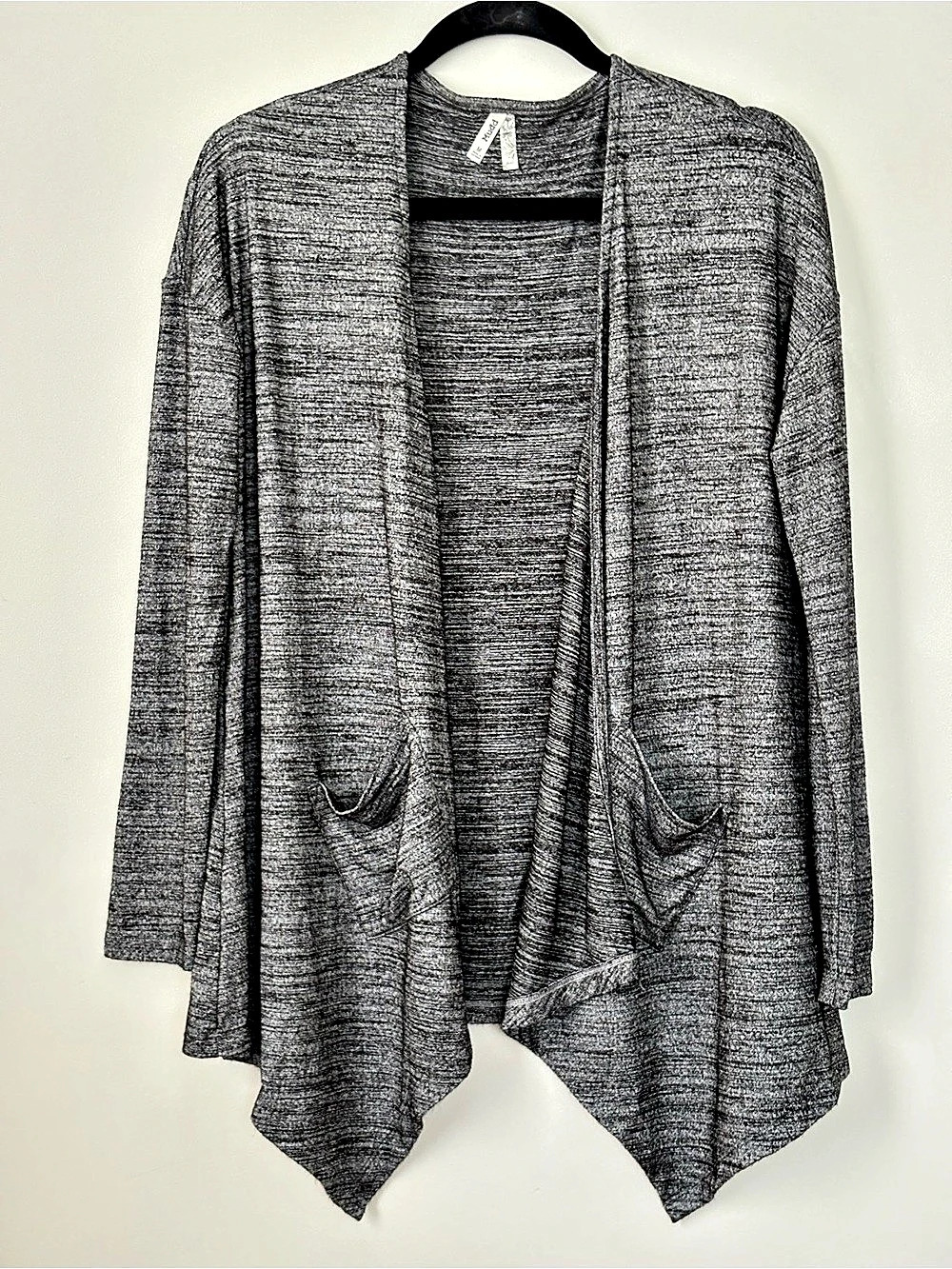 Mudd Open Front Pointed Hem Cardigan in Gray & Black Size Medium